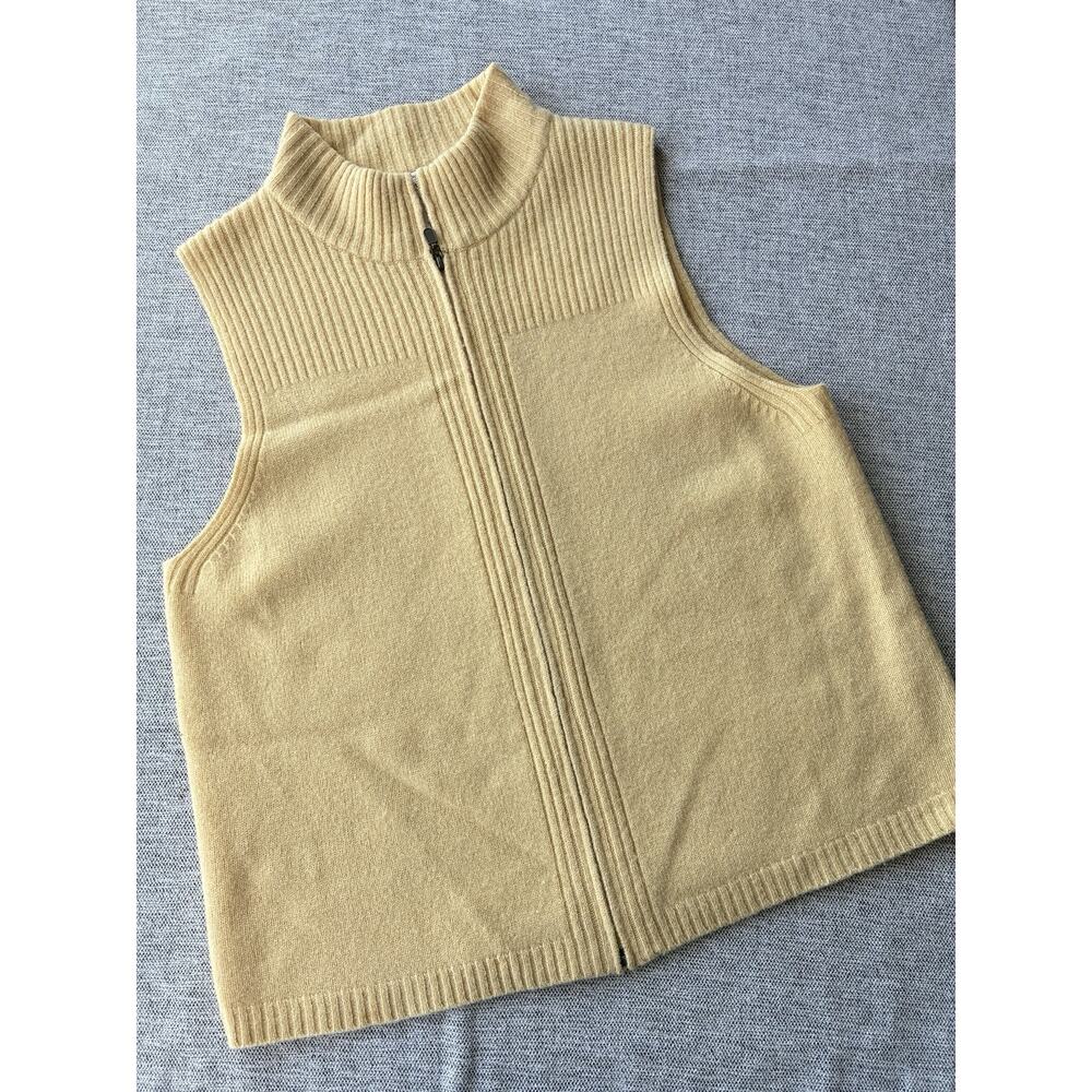 VINTAGE Pendleton Women’s Large Yellow Full Zip Sleeveless Lambs Wool Vest